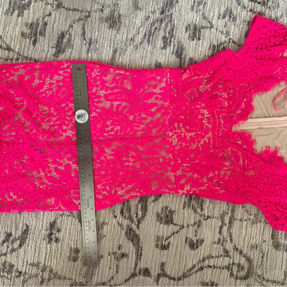 Dress - Picture 6 of 9